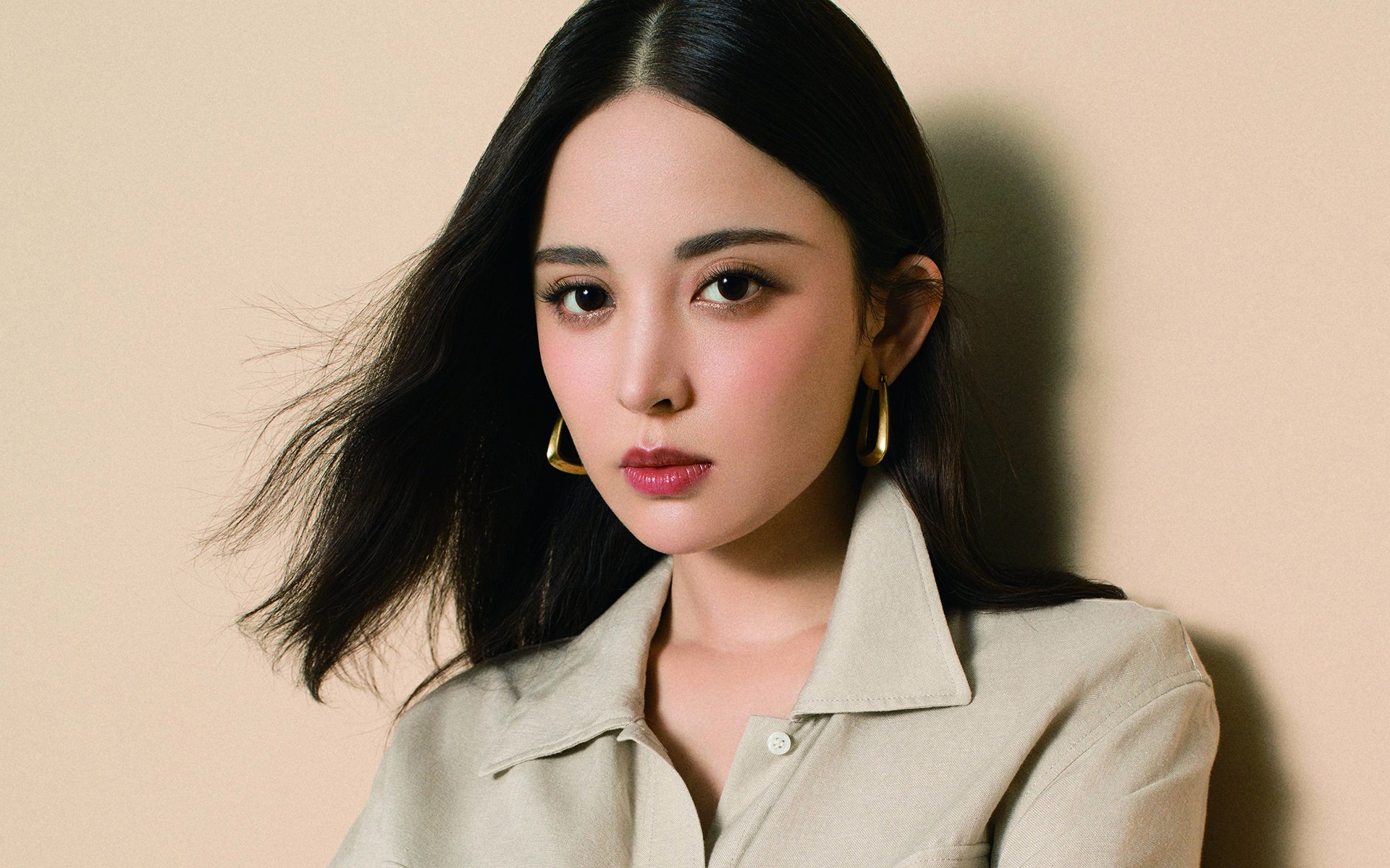 “华金·托比利亚的精准铲球与强硬拼搏,为美洲狮队提供坚强防守保障”