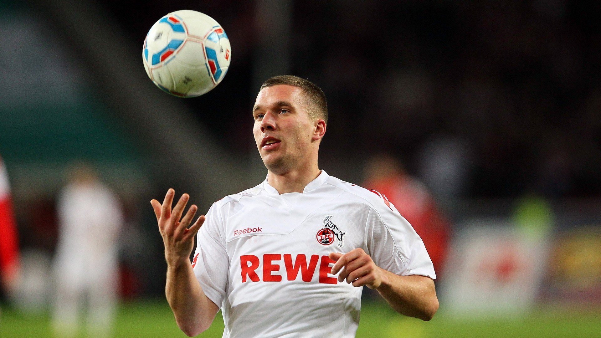 中超赛季观众人数再创新高,中超现场观众人数统计