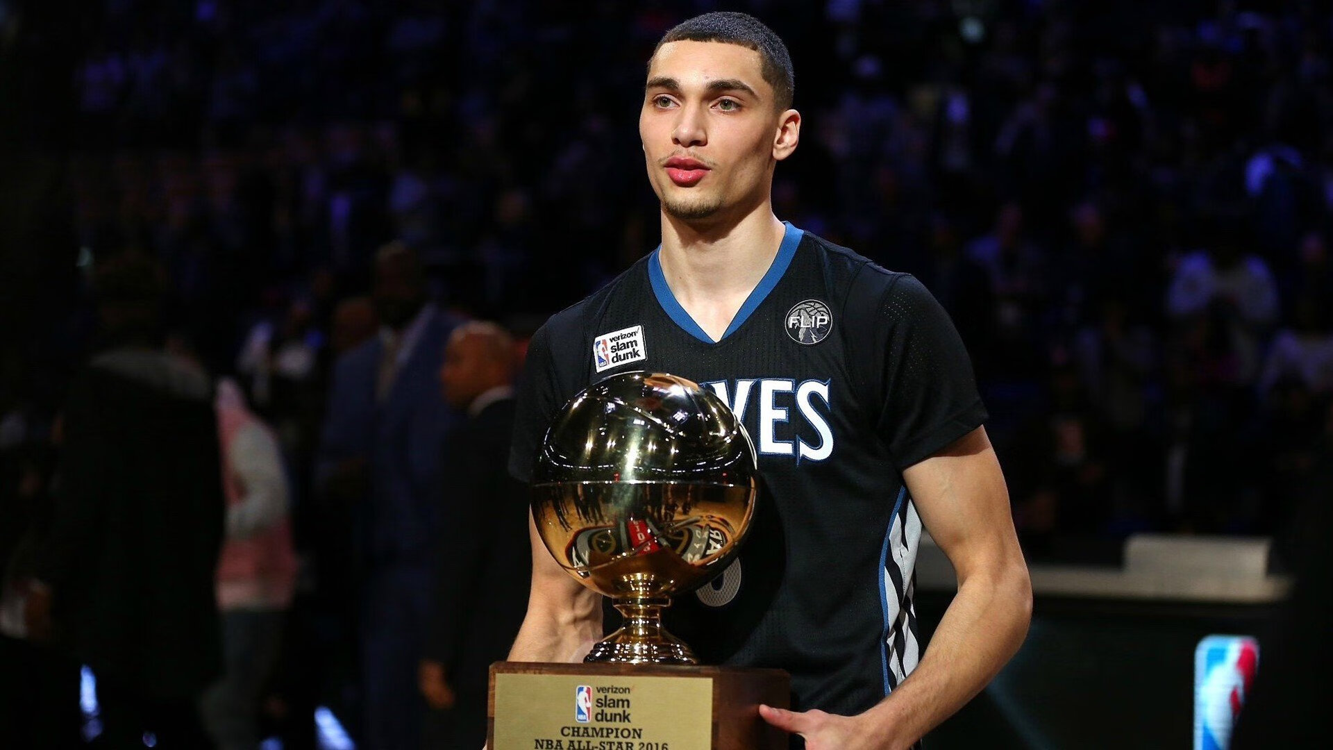 中超赛季观众人数再创新高,中超现场观众人数统计